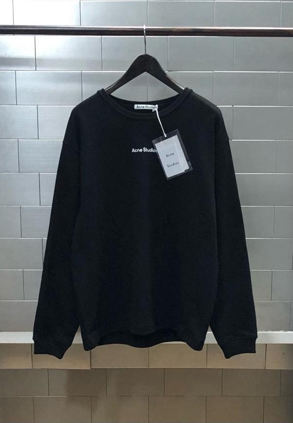 아** 로고 스탬프 슬리브 맨투맨