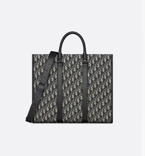 디* EastWest 토트백 베이지  블랙 Oblique 자카드 블랙 그레인 송아지 가죽