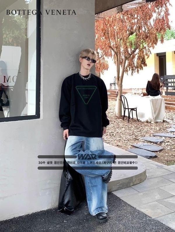 보** 육각형 로고 디자인 밍크양기모 티셔츠