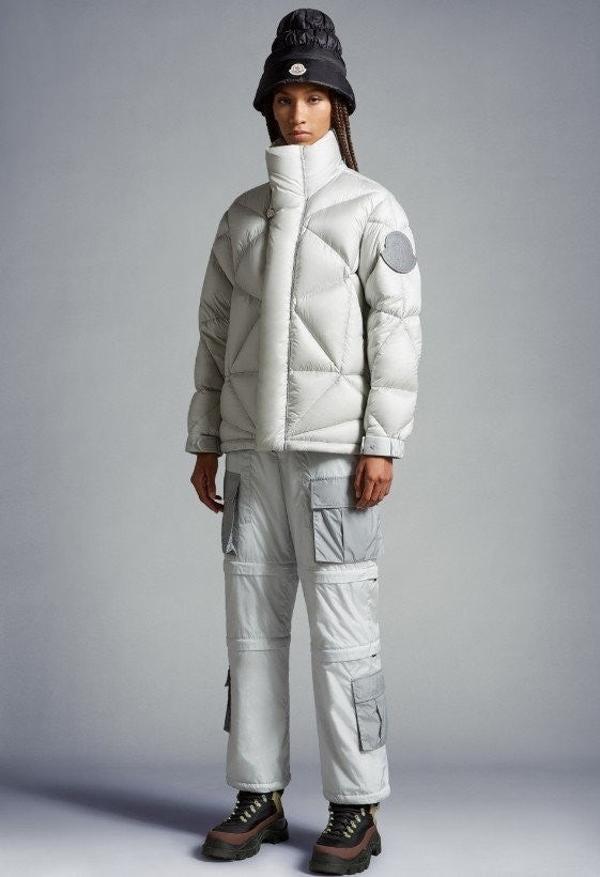 x 퍼렐 윌리엄스 오크 쇼트 다운 자켓