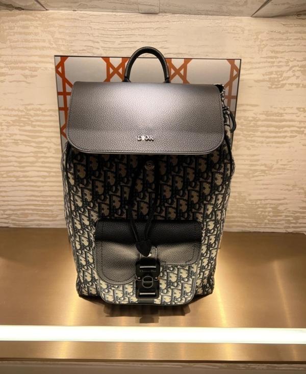 디* 오블리크 새들 트래블 빽팩