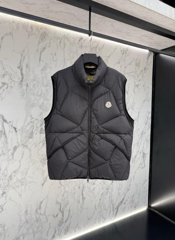 벤다벨 그래픽 퀼팅 다운 패딩 조끼 베스트(블랙)