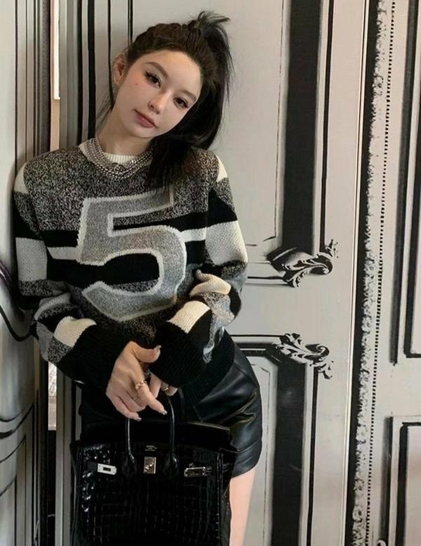 샤* 넘버 파이브 니트