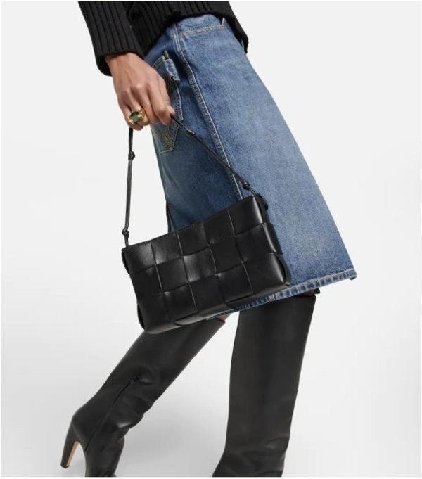 보** 카세트 스트랩 파우치 블랙