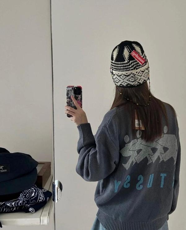 스** 서프맨 아이콘 니트  수입