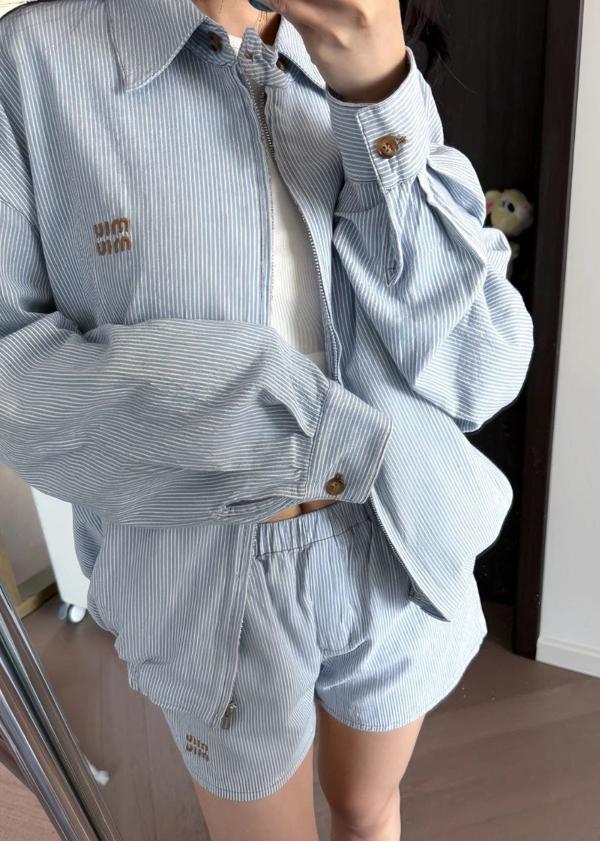 미*** 25 자수로고 블루 스트라이프 데님 자켓 반바지 세트  수입