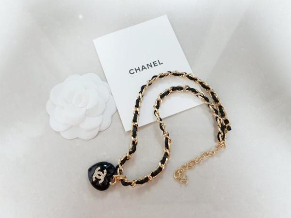 샤* 하트 레더 목걸이