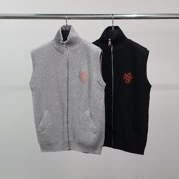 에*** 로고자수 니트 조끼