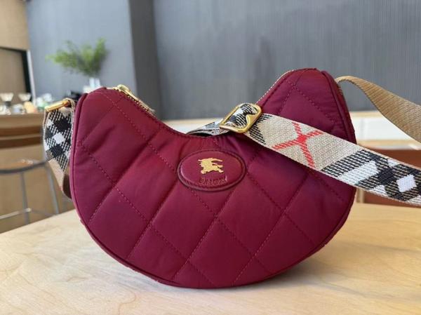 버** 고급 홀스슈 크로스바디백