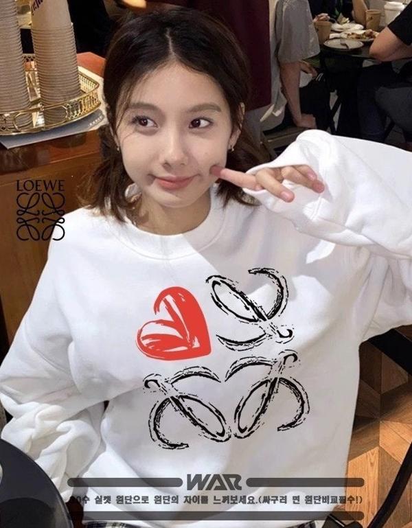 로** 하트 디자인 밍크양기모 티셔츠