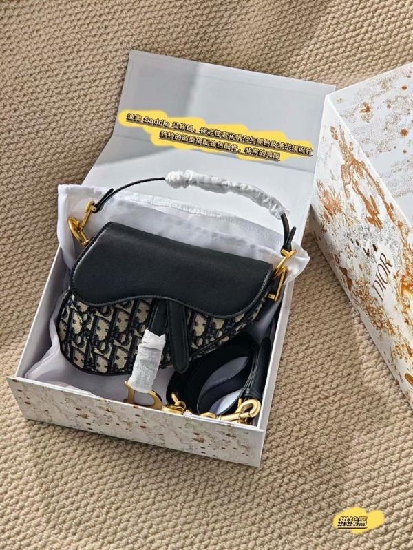 디* 새들백 스몰