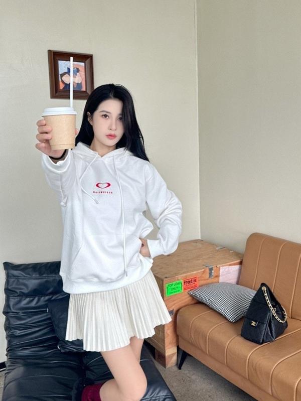 발**** 앞뒤 레드 하트로고 후드티