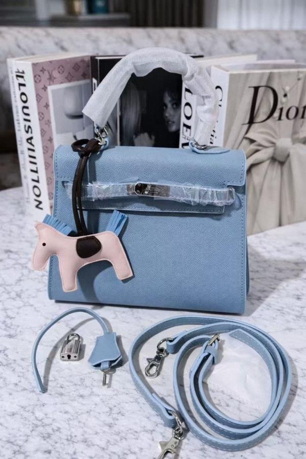 에*** 켈리 (스카이은장)