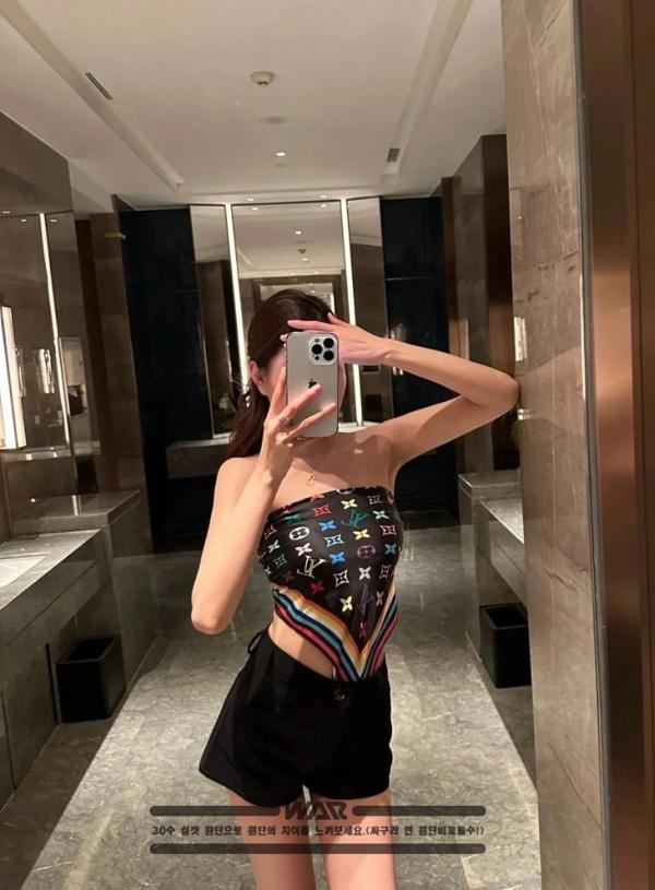 루* 트렁크 사각 모노그램 블랙 스카프