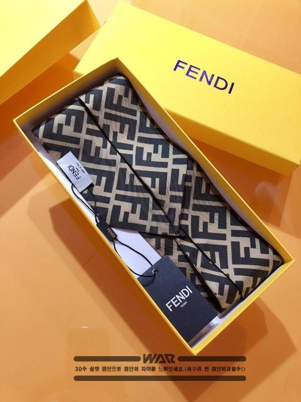 펜* 시그니쳐 FF 패턴 브라운 방도 스카프