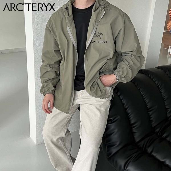 아**** 세이버 스트링 바람막이