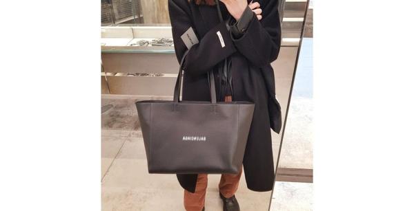 발**** 에브리데이 이스트웨스트 토트백