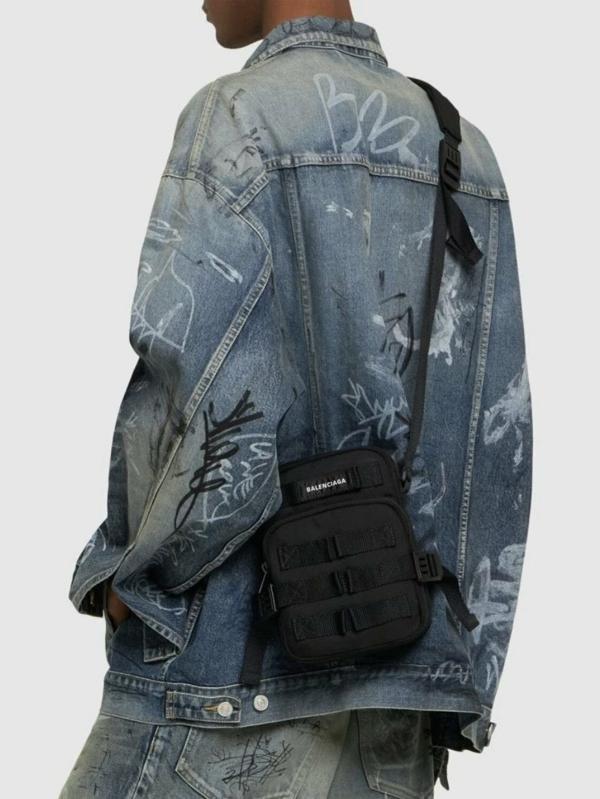 발**** 아미 크로스바디 메신저백