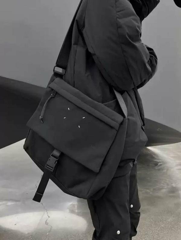 메* 마르지엘라 크로스백