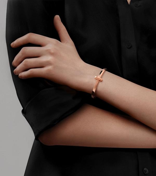 티** T1 와이드 힌지드 뱅글 팔찌수입최고급