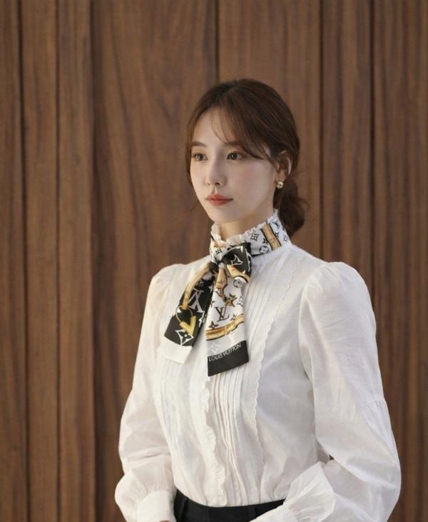 루* 실크 모노그램 컨피덴셜 방도