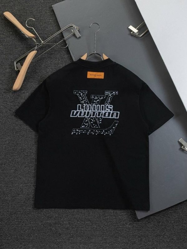 루* lv비쥬 자수로고 반팔 티셔츠