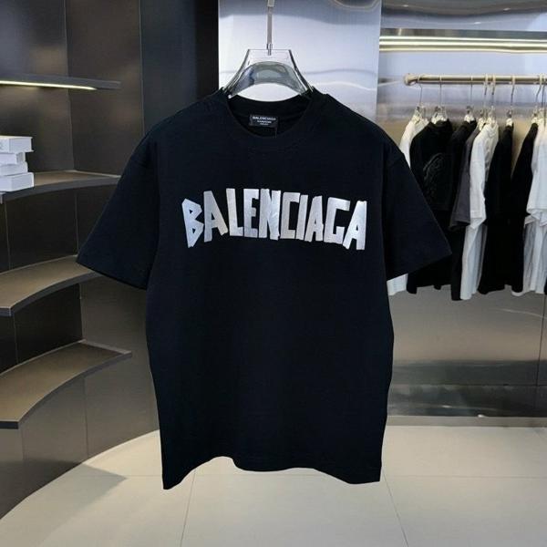 발**** 테이프로고 티셔츠