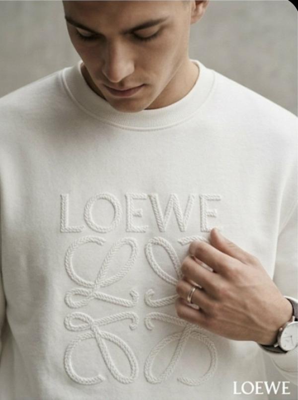 로** 실자수 맨투맨 (고퀄리티 풀라벨)