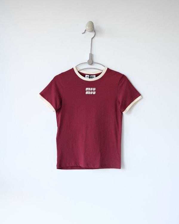 미*** 26 컨템포러리 로고 티셔츠  수입