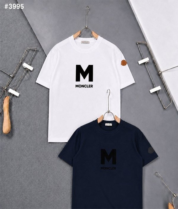 빅 M 로고 반팔 티셔츠