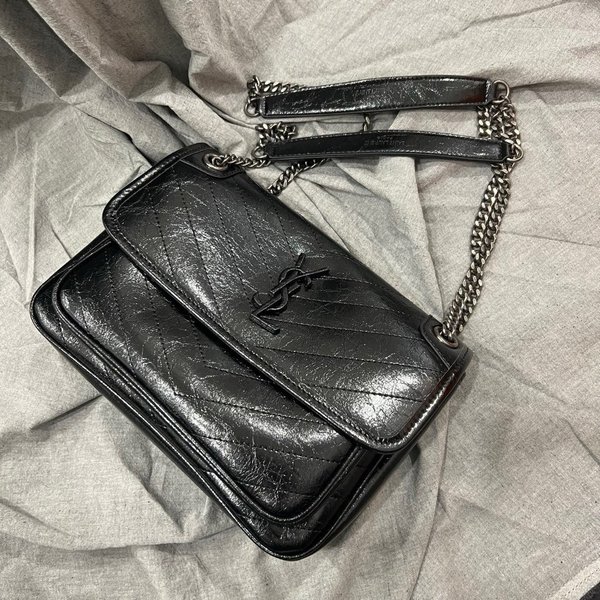 생** 니키 체인 스트랩백