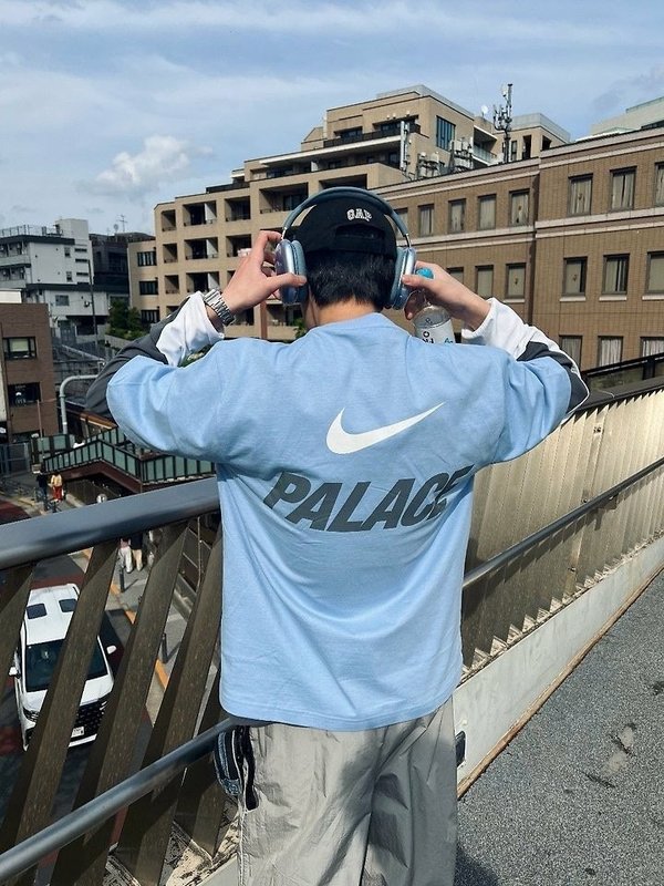 나** x 팔** 폰트 스우시 티셔츠