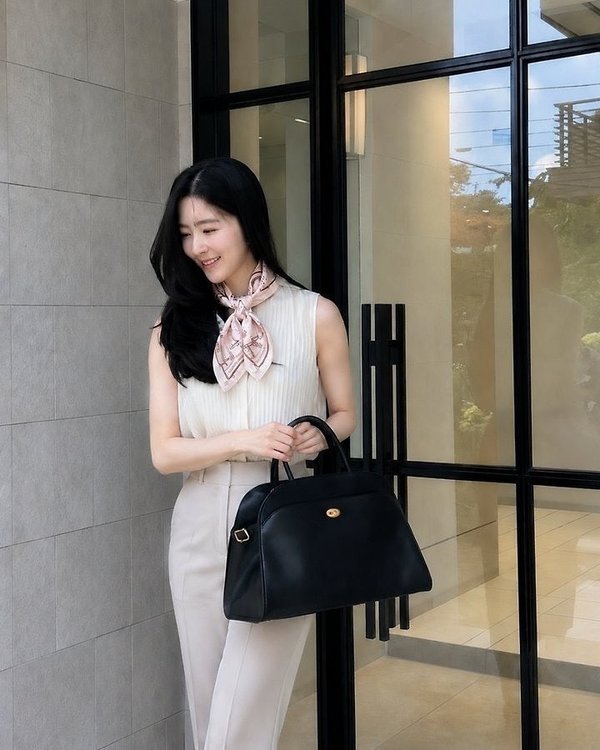 루* 실크 모노그램 방도