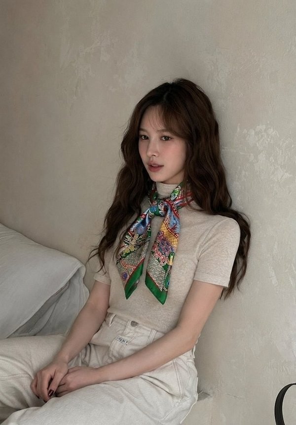 에*** 이니셜 그린 스카프