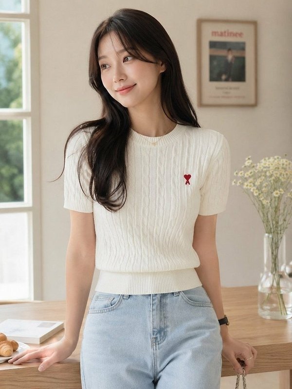 아* 스몰하트 꽈배기 반팔니트