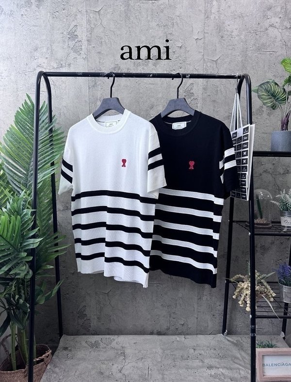 아* 스트라이프 니트