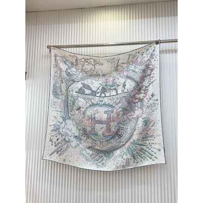 에*** 몽환 H로고 사각 스카프