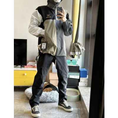 아**** x 빔* 디멘션 베타 고어텍스 자켓  수입