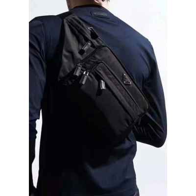 프** 23SS 2VL003 973 F0002 남성 웨스트 크로스 벨트백 블랙 2VL003 973 F0002