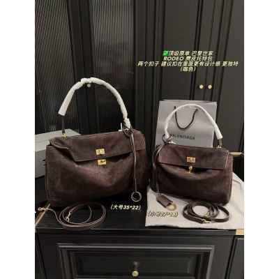 발**** 로데오 스웨이드 플랩백