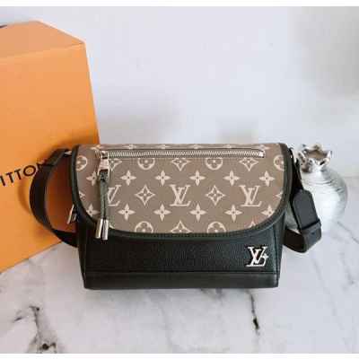 루* 고급 펄스 웨어러블 월릿 크로스 M12618