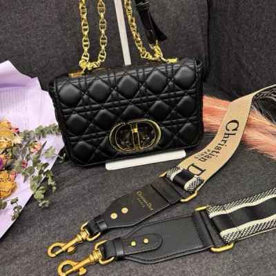 디* 카로 미디엄백