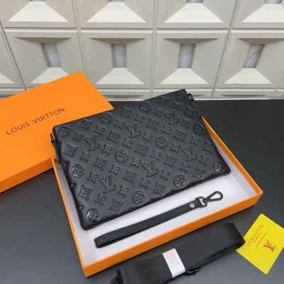 루* 쿠상 클러치