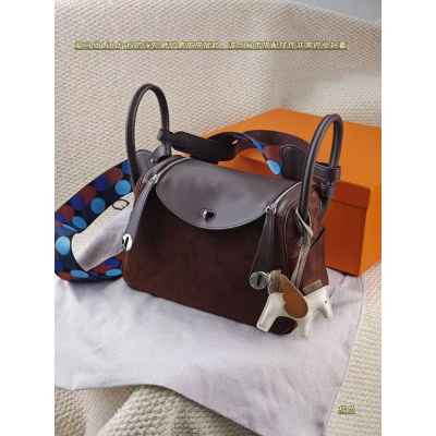 에*** 신상 스웨이드 켈리백