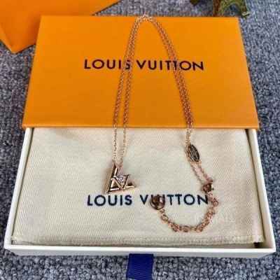 루* LV 볼트원 목걸이