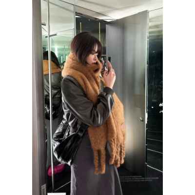 르** 소프트 페이퍼 레더 크로와상백 수입고퀄