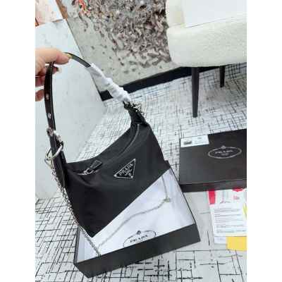 프** 나일론숄더백(핸드끈조절o)