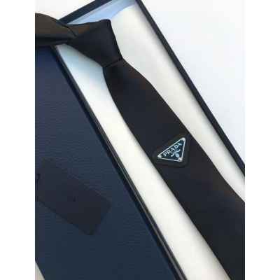 프** 삼각로고 실크 넥타이