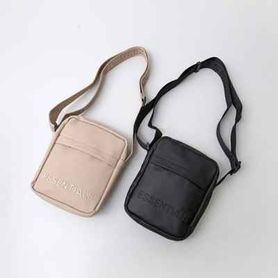 피**** 에센셜 7116 크로스백