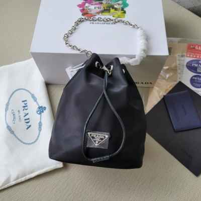 프** 체인 버킷백